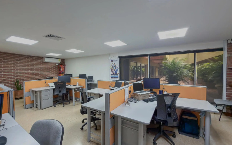 Oficina en Medellín en La Candelaria