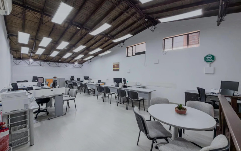 Oficina en Medellín en La Candelaria