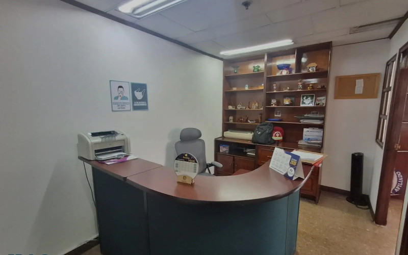 Oficina en Medellín en La Candelaria