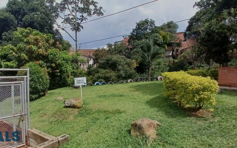 Casa en San Antonio de Prado en Urbano