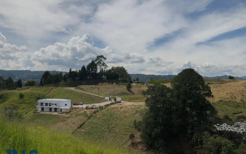 Lote Residencial en Guarne en Autopista (Guarne)
