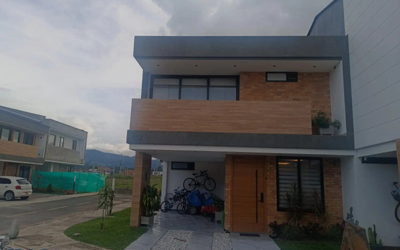 Casa en La Ceja en Urbano (La Ceja)