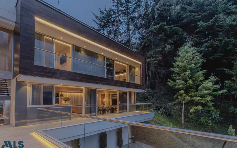 Casa en Medellín en Las Palmas