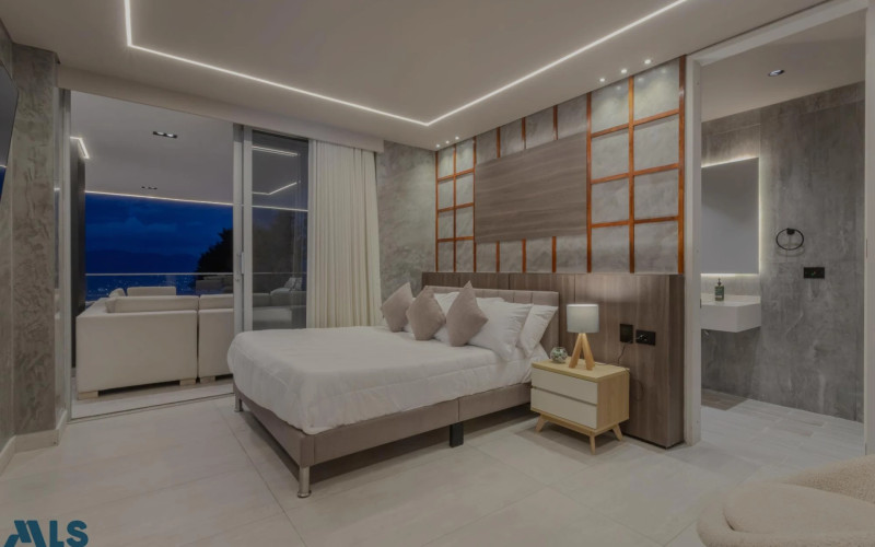 Casa en Medellín en Las Palmas