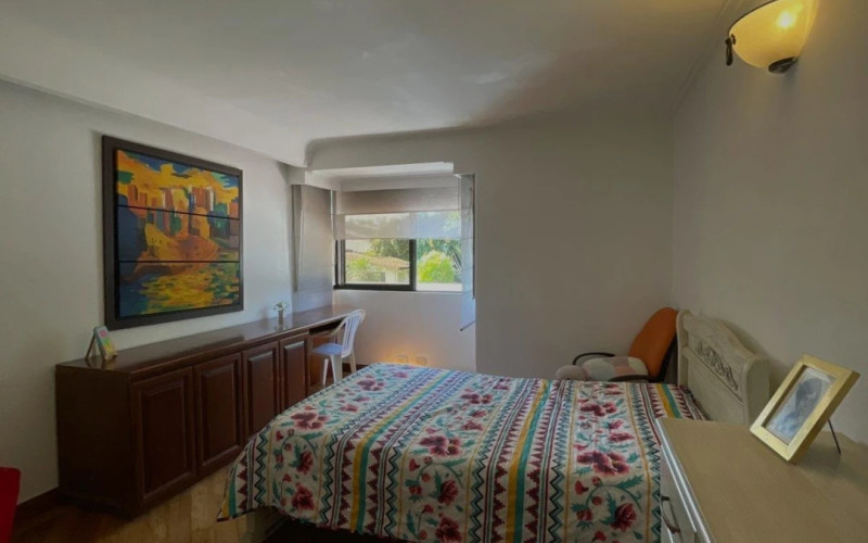Casa en Medellín en El Campestre