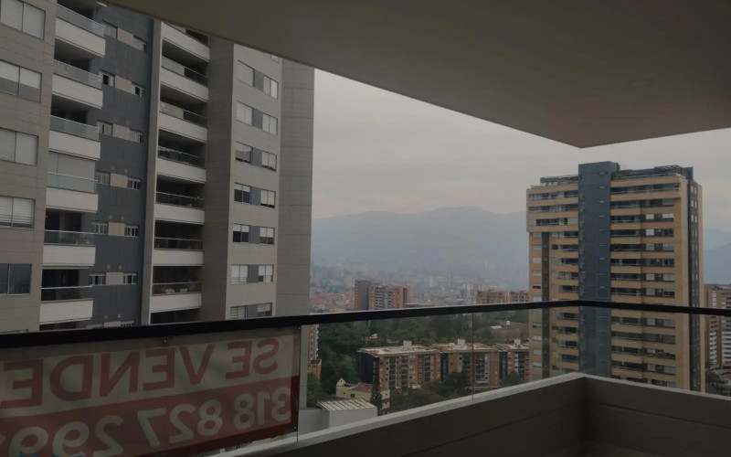 Apartamento en Envigado en Loma de los Mesa