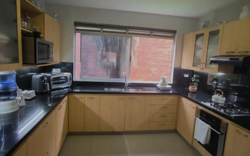 Casa en Envigado en Loma de Benedictinos