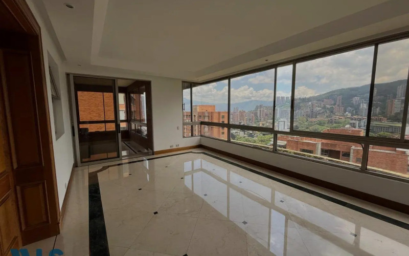 Apartamento en Medellín en La Tomatera