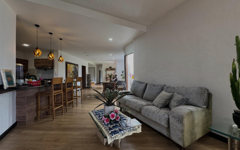 Casa en Envigado en Loma del Escobero