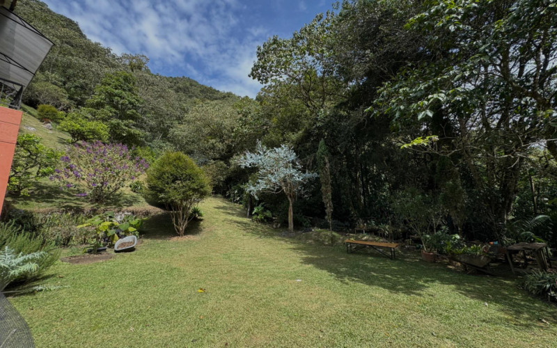 Casa en Envigado en Loma del Escobero