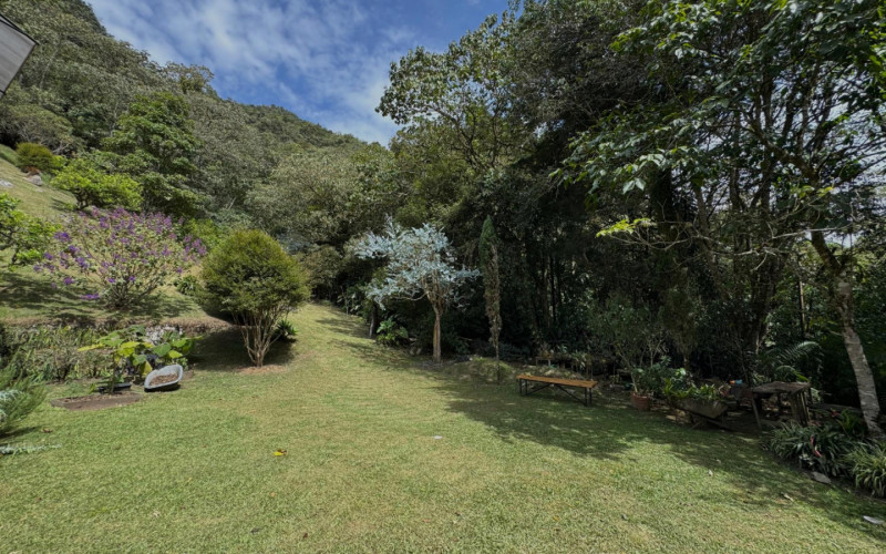 Casa en Envigado en Loma del Escobero