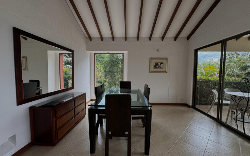 Casa en Envigado en Loma del Escobero