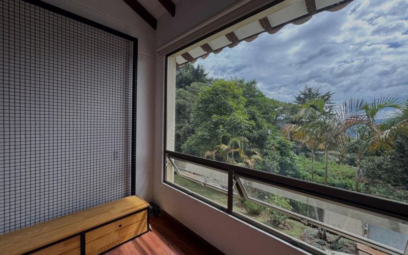 Casa en Envigado en Loma del Escobero