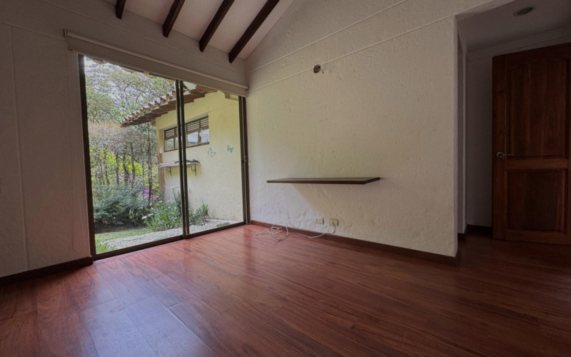 Casa en Envigado en Loma del Escobero