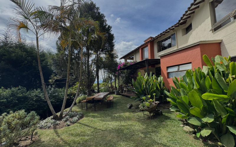 Casa en Envigado en Loma del Escobero