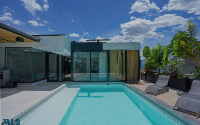 Ultra-Luxury San Lucas Penthouse with Private Pool & Home Theater in El Poblado
