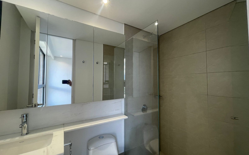For Rent Elegant Top-Floor Apartment with Panoramic Views for Rent in Lalinde, El Poblado