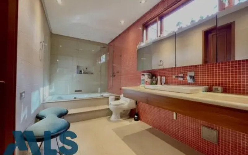 Casa en Envigado en Alto de las Palmas