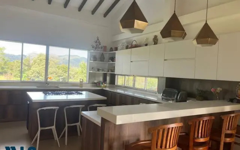 Casa en El Retiro en Corredor Las Palmas - El Retiro