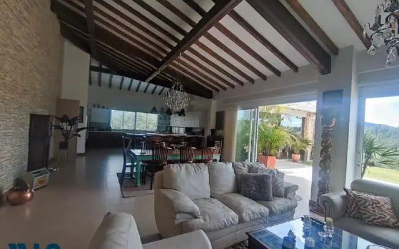 Casa en El Retiro en Corredor Las Palmas - El Retiro