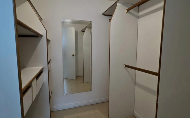 Apartamento en Medellín en Laureles