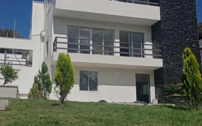 Casa en Rionegro en Autopista Medellín - Bogotá