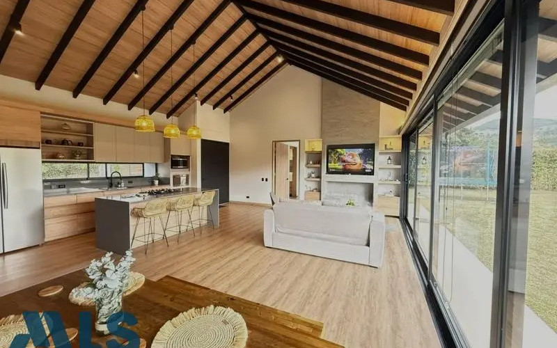 Casa en La Ceja en V. San Nicolás