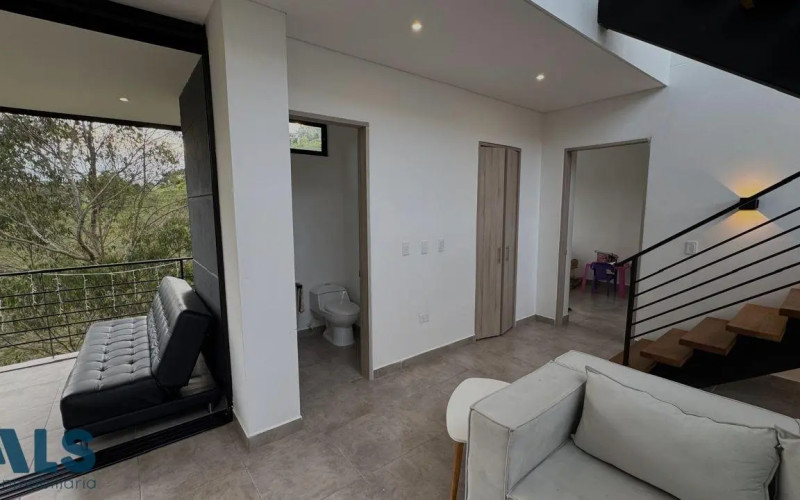 Casa en San Vicente en Chaparral
