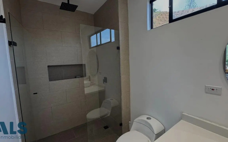 Casa en San Vicente en Chaparral