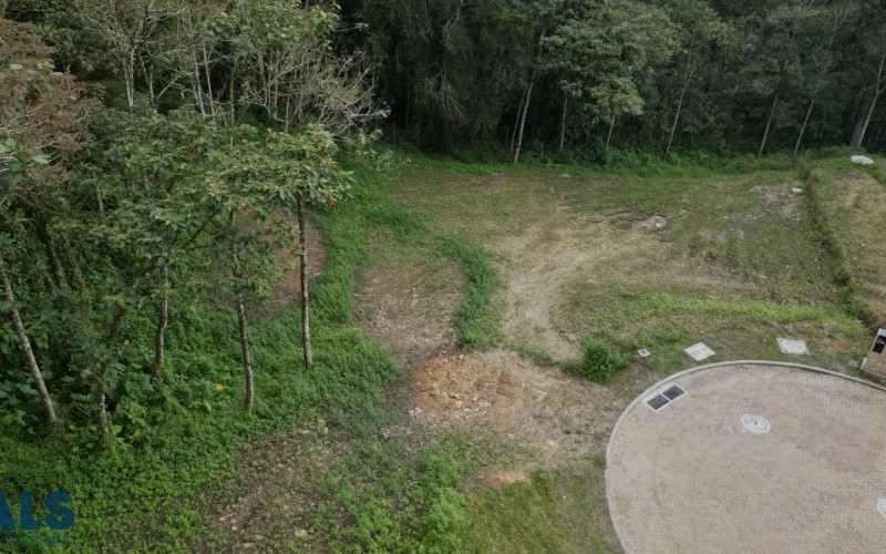 Lote Residencial en Envigado en Loma del Escobero
