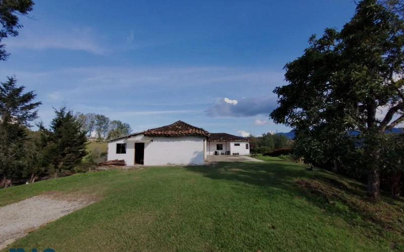 Finca Recreativa en La Ceja en V. Chaparral