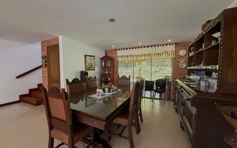 Casa en Sabaneta en Las Lomitas