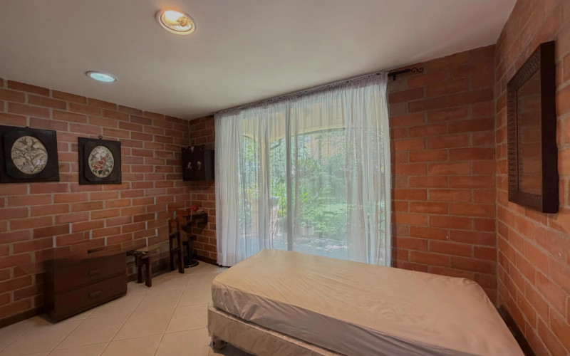 Casa en Sabaneta en Las Lomitas
