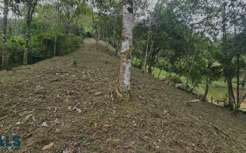 Lote Residencial en Caldas en V. La Miel