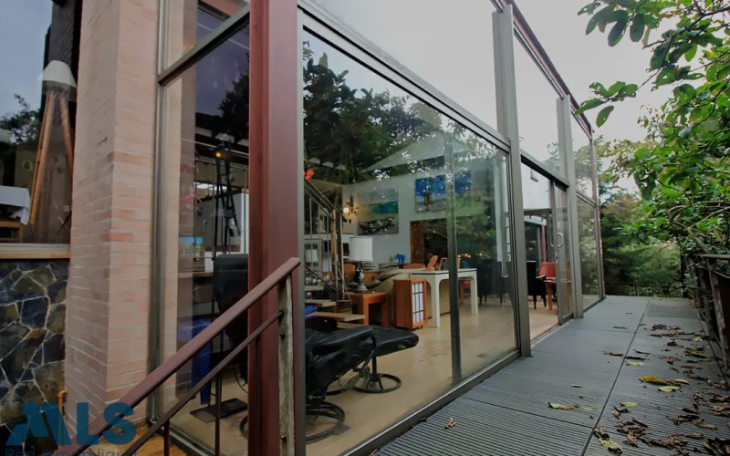 Casa en Envigado en Alto de las Palmas