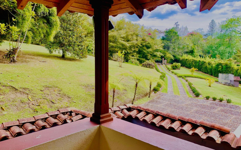 Finca Recreativa en El Retiro en V. La Candelaria