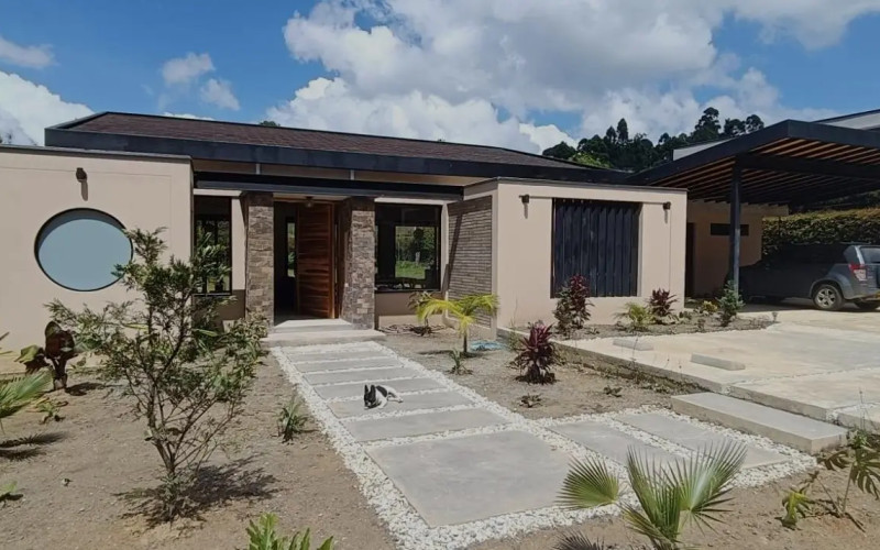 Casa en Guarne en Vereda La Clara