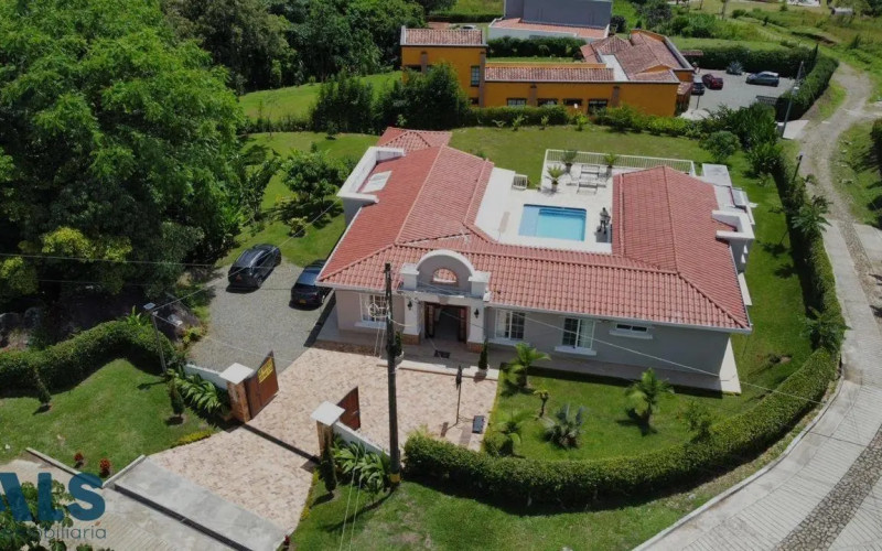 Finca Recreativa en Venecia en La Amalia