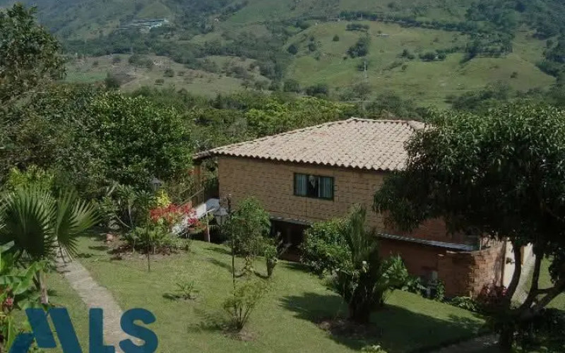 Finca Recreativa en Barbosa en V. El Cortado