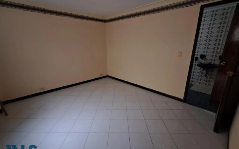Apartamento en Medellín en Los Colores