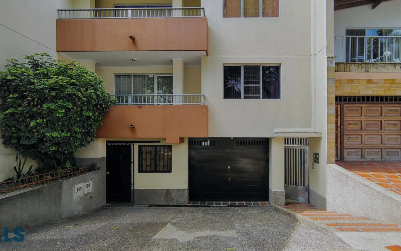 Apartamento en Medellín en Laureles
