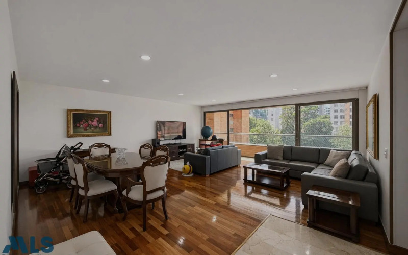 Apartamento en Medellín en La Tomatera