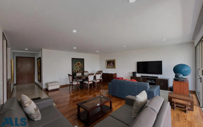 Apartamento en Medellín en La Tomatera