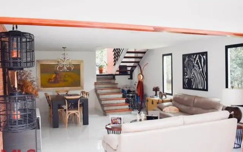 Casa en Medellín en Altos del Poblado