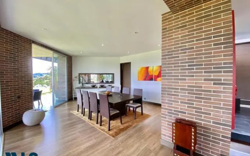 Casa en Envigado en Alto de las Palmas
