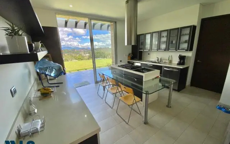 Casa en Envigado en Alto de las Palmas