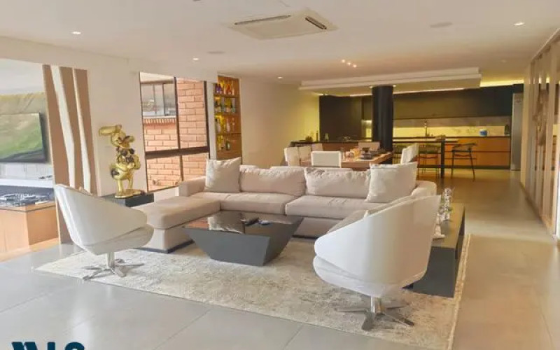 Apartamento en Medellín en Loma Los Gonzalez