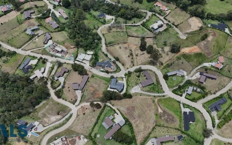 Lote Residencial en El Retiro en Pantanillo