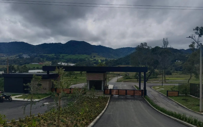Lote Residencial en La Ceja en V. El Tambo