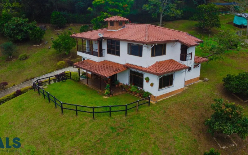 Finca Recreativa en Girardota en V. Mangarriba